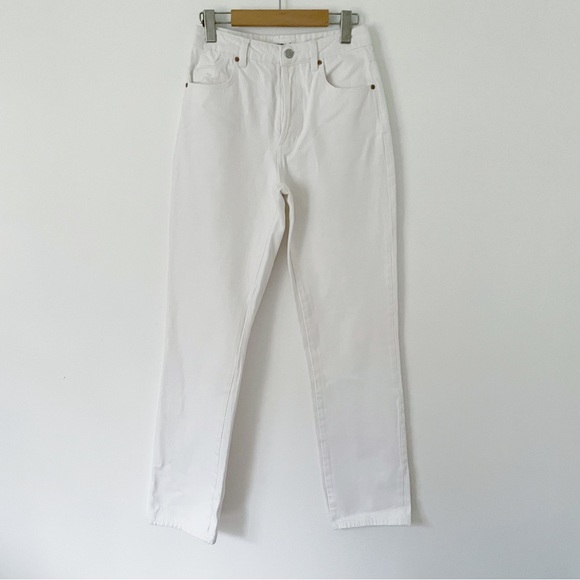 NWOT Rollas Classic High Rise Straight Leg Jean in Vintage White size 26 - Picture 9 of 16